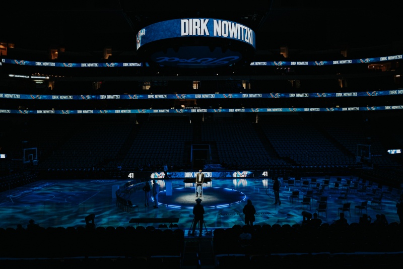 Vom 03.01.–08.01.2022 in Dallas für das Jersey Retirement von Dirk Nowitzki bei den Dallas Mavericks.